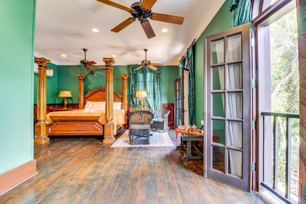 Colonial Suite @ Mahogany Hall Сан-Игнасио Экстерьер фото