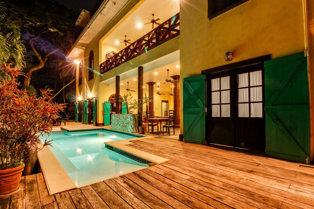 Colonial Suite @ Mahogany Hall Сан-Игнасио Экстерьер фото